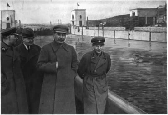 О команде Сталина - годы опасной жизни в советской политике