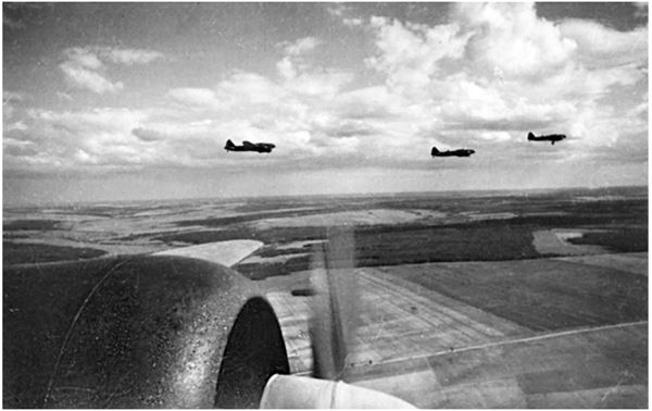 Небо вторжения. Горячее лето 1941 года Небо вторжения. Горячее лето 1941 года