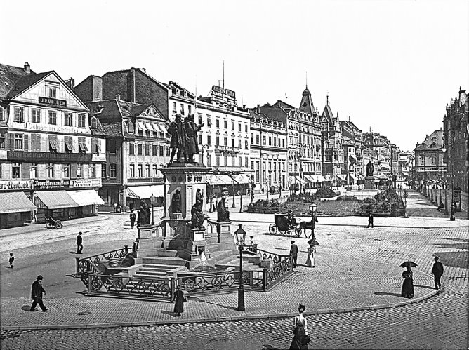 Страдания мира. Жизнь качается между пустотой и скукой Страдания мира. Жизнь качается между пустотой и скукой