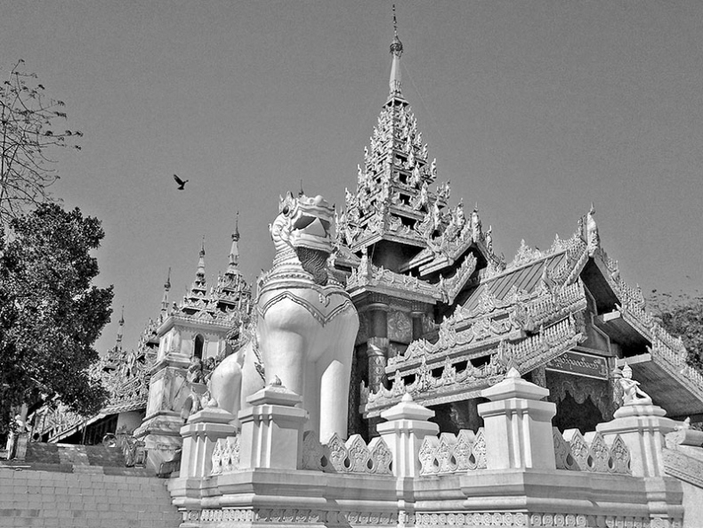 Страны Белого Слона. Правда и вымыслы Страны Белого Слона. Правда и вымыслы