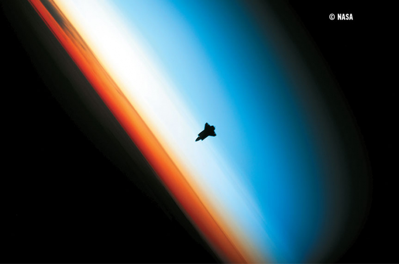 Назад на Землю. Что мне открыла жизнь в космосе о нашей родной планете и о миссии по защите Земли Назад на Землю. Что мне открыла жизнь в космосе о нашей родной планете и о миссии по защите Земли