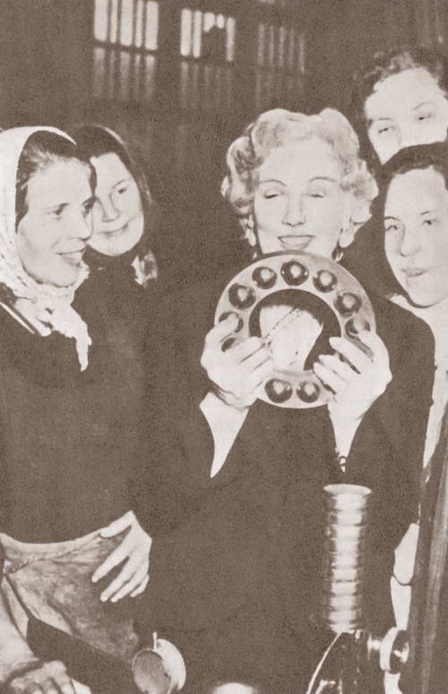 Любовь Орлова Любовь Орлова