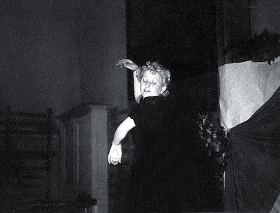 Танцующая в Аушвице Танцующая в Аушвице