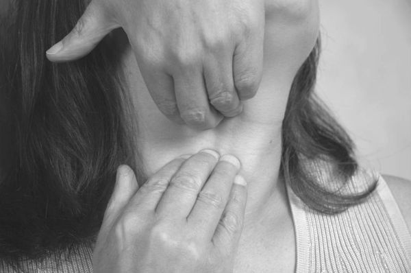 Экстренная помощь при травмах, болевых шоках и воспалениях. Опыт работы в чрезвычайных ситуациях