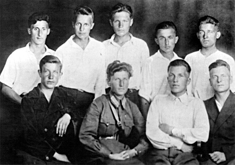 Защищая Родину. Летчицы Великой Отечественной Защищая Родину. Летчицы Великой Отечественной