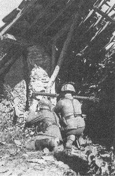 "Фаустники" в бою "Фаустники" в бою