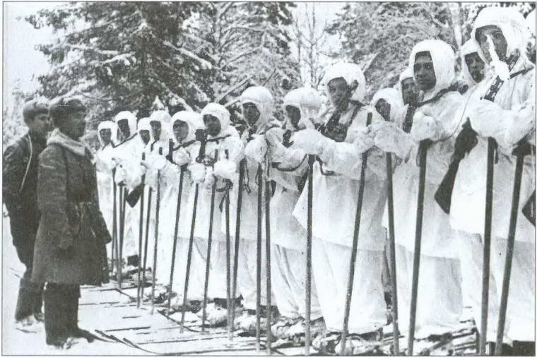 Москва на линии фронта Москва на линии фронта