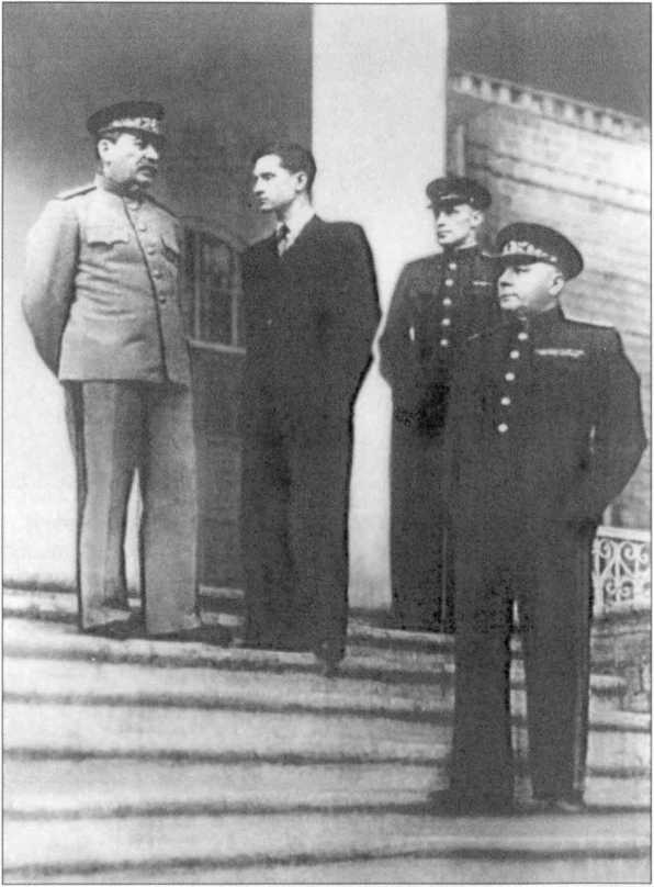 Без права на ошибку. Книга о военной разведке. 1943 год Без права на ошибку. Книга о военной разведке. 1943 год