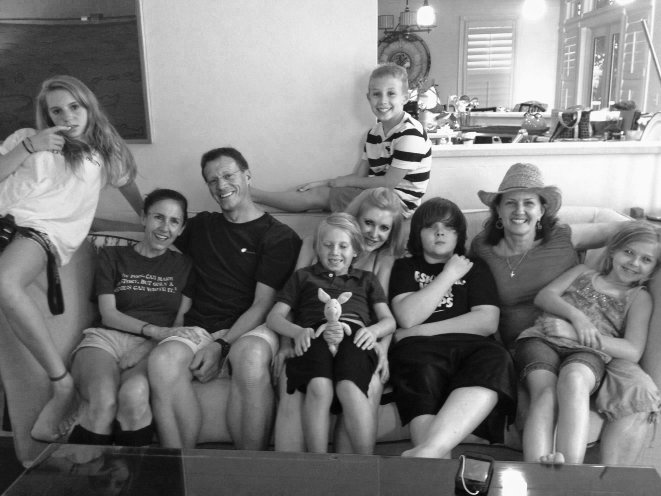 Пока не сказано «прощай». Год жизни с радостью