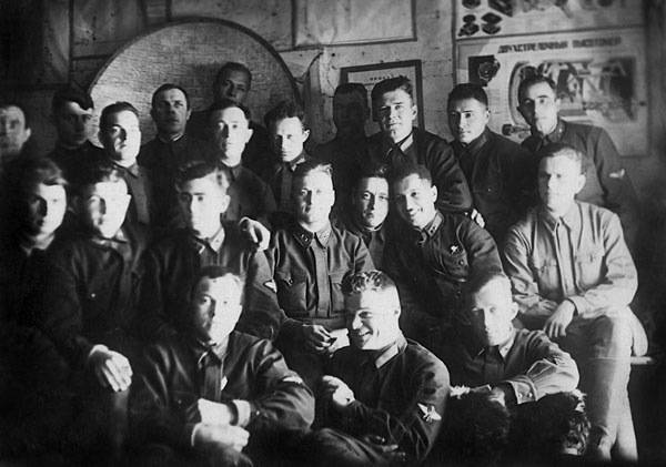 Нас звали «смертниками». Исповедь торпедоносца Нас звали «смертниками». Исповедь торпедоносца