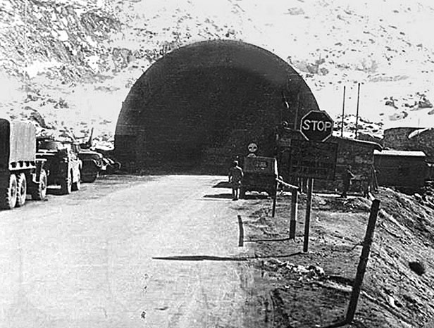 Шелковый путь. Записки военного разведчика Шелковый путь. Записки военного разведчика