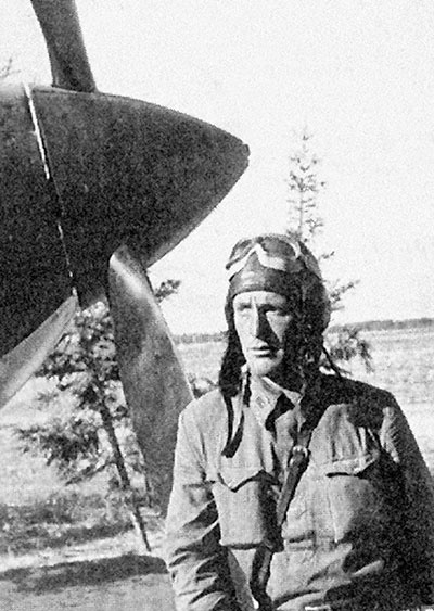 На перехват! Летная книжка "сталинского сокола" На перехват! Летная книжка "сталинского сокола"