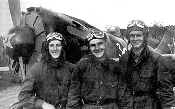 На перехват! Летная книжка "сталинского сокола"