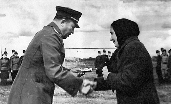 На перехват! Летная книжка "сталинского сокола"