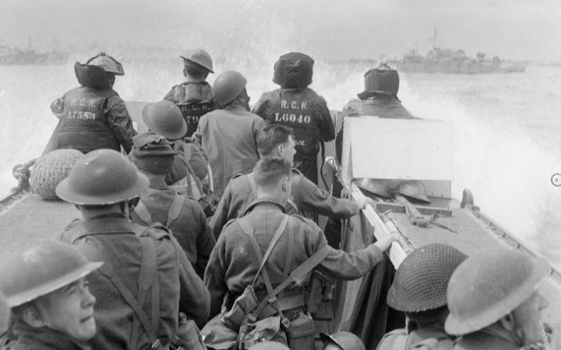 Высадка в Нормандии Высадка в Нормандии