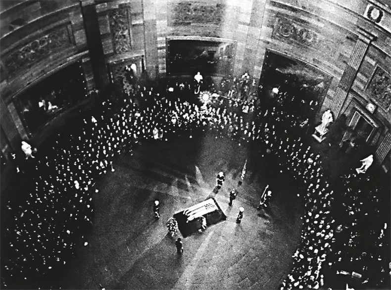 Анатомия убийства. Гибель Джона Кеннеди. Тайны следствия Анатомия убийства. Гибель Джона Кеннеди. Тайны следствия