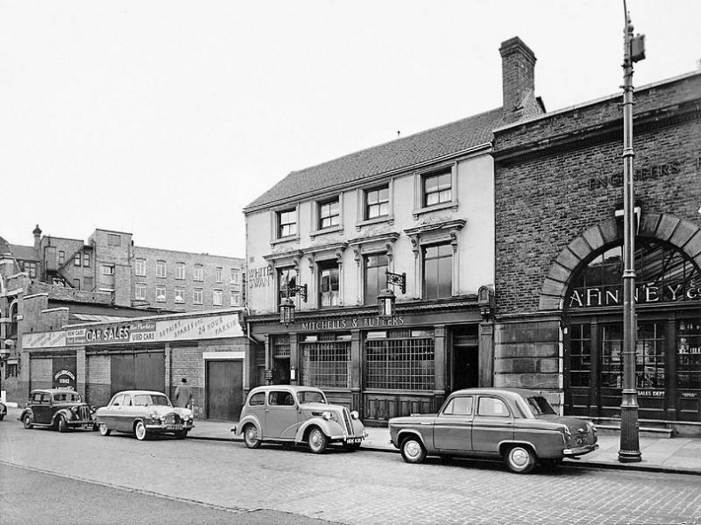 «Острые козырьки»: как это было. Билли Кимбер, «Бирмингемская банда» и ипподромные войны 1920-х «Острые козырьки»: как это было. Билли Кимбер, «Бирмингемская банда» и ипподромные войны 1920-х