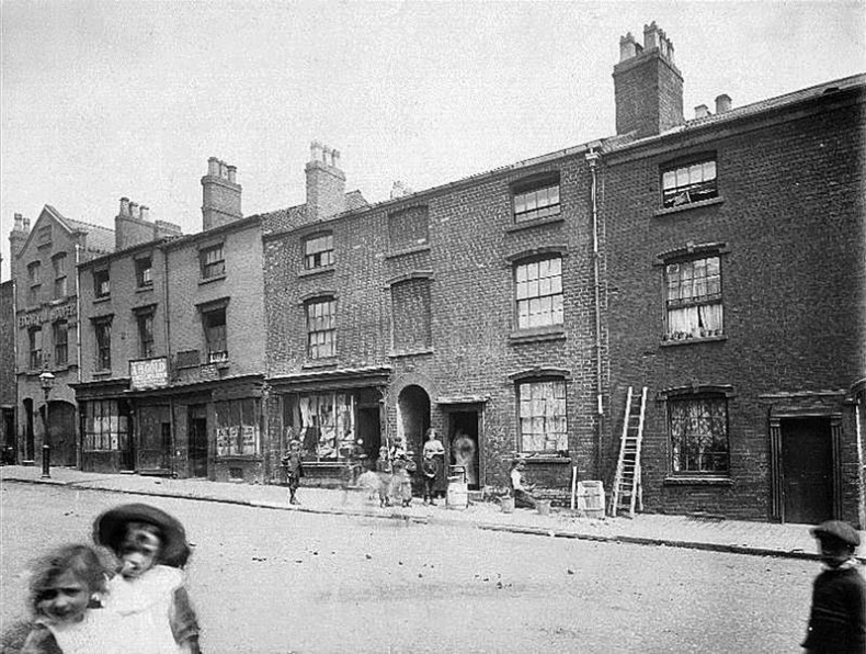 «Острые козырьки»: как это было. Билли Кимбер, «Бирмингемская банда» и ипподромные войны 1920-х «Острые козырьки»: как это было. Билли Кимбер, «Бирмингемская банда» и ипподромные войны 1920-х