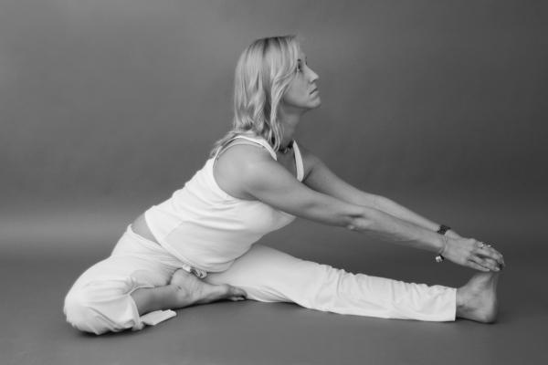 Йога для стройности, здоровья и красоты