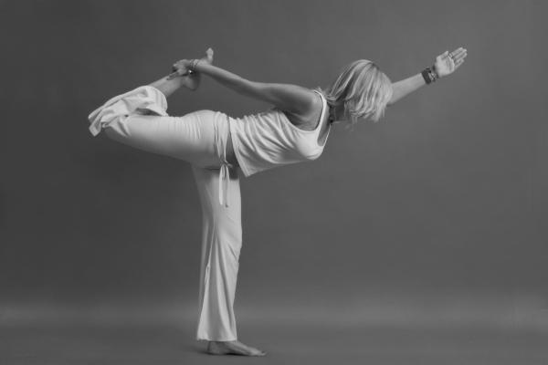 Йога для стройности, здоровья и красоты Йога для стройности, здоровья и красоты