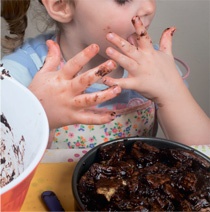 Поваренок с пеленок: Как проводить время на кухне весело и с пользой Поваренок с пеленок: Как проводить время на кухне весело и с пользой