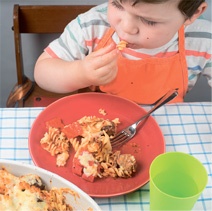 Поваренок с пеленок: Как проводить время на кухне весело и с пользой Поваренок с пеленок: Как проводить время на кухне весело и с пользой