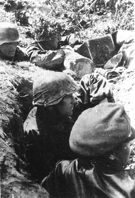 12-я танковая дивизия СС «Гитлерюгенд» 12-я танковая дивизия СС «Гитлерюгенд»