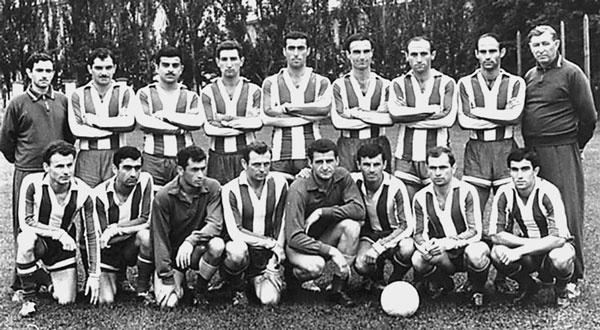 100 великих футбольных матчей