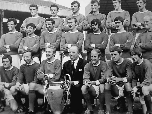 100 великих футбольных матчей