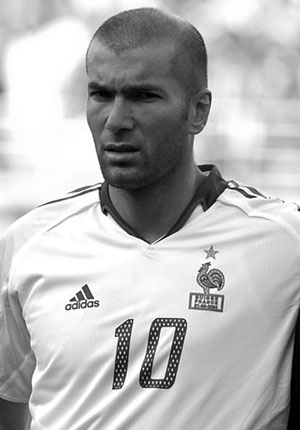 100 великих футбольных матчей