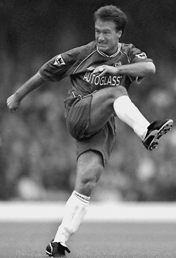 100 великих футбольных матчей