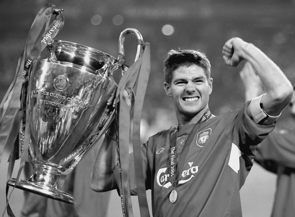 100 великих футбольных матчей