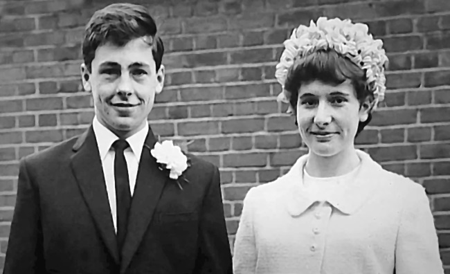 Джоан Роулинг. Всё о Гарри Поттере, жизни и любви Джоан Роулинг. Всё о Гарри Поттере, жизни и любви