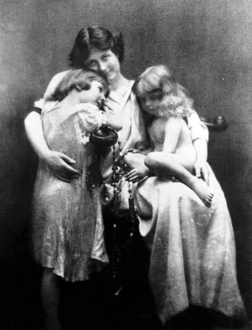 Айседора Дункан. Модерн на босу ногу Айседора Дункан. Модерн на босу ногу