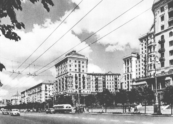 Высотки сталинской Москвы. Наследие эпохи