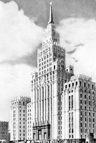 Высотки сталинской Москвы. Наследие эпохи