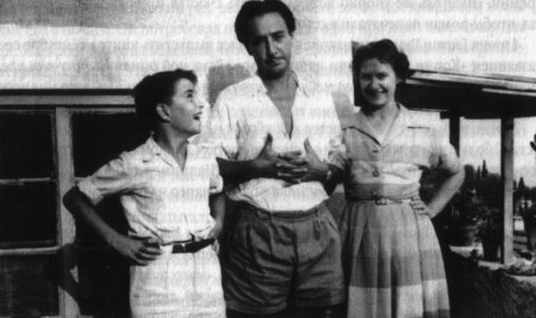 Ромен Гари, хамелеон Ромен Гари, хамелеон