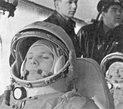 Юрий Гагарин. Человек-легенда Юрий Гагарин. Человек-легенда