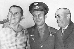 Юрий Гагарин. Человек-легенда Юрий Гагарин. Человек-легенда