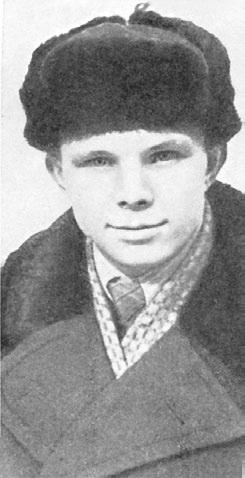 Юрий Гагарин. Человек-легенда Юрий Гагарин. Человек-легенда