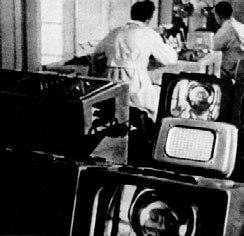 Юрий Гагарин. Человек-легенда Юрий Гагарин. Человек-легенда