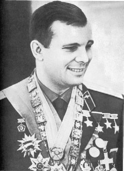 Юрий Гагарин. Человек-легенда Юрий Гагарин. Человек-легенда