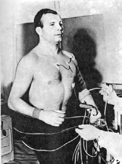 Юрий Гагарин. Человек-легенда Юрий Гагарин. Человек-легенда