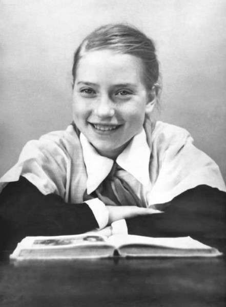 Инна Чурикова. Судьба и тема