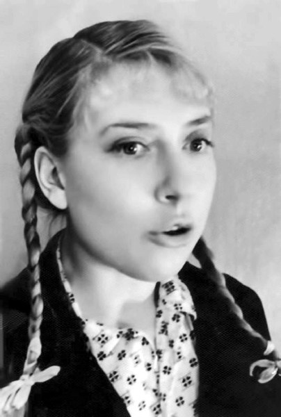 Инна Чурикова. Судьба и тема