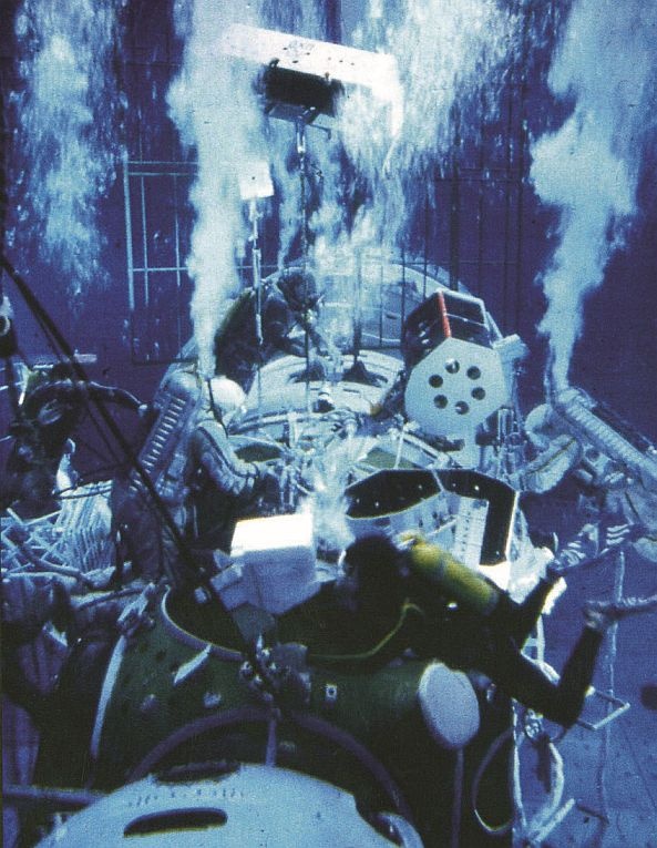 Космонавт №34. От лучины до пришельцев Космонавт №34. От лучины до пришельцев