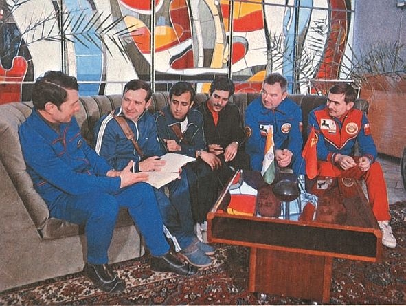 Космонавт №34. От лучины до пришельцев Космонавт №34. От лучины до пришельцев