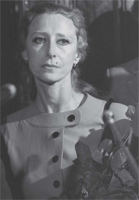 Азбука легенды. Диалоги с Майей Плисецкой Азбука легенды. Диалоги с Майей Плисецкой