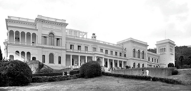 Из истории зубоврачевания, или Кто лечит зубы монархам