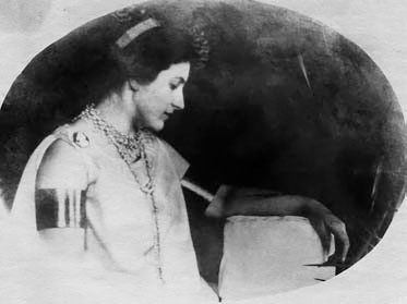 Я пытаюсь восстановить черты Я пытаюсь восстановить черты